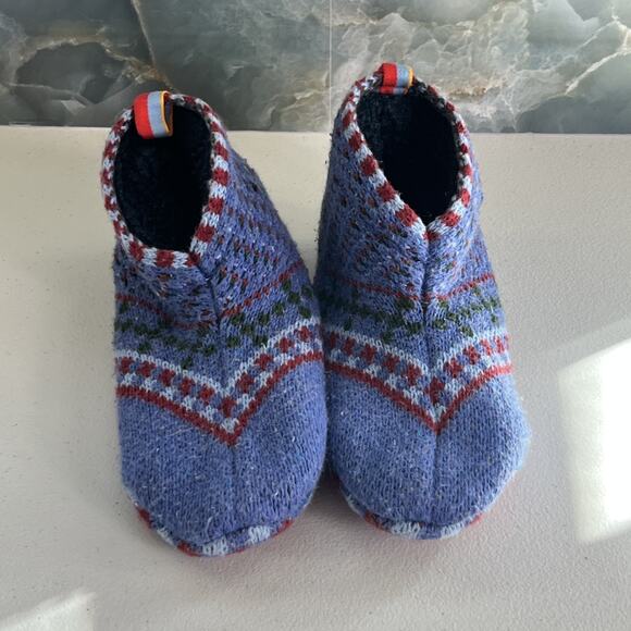 Bombas Gripper Slipper Size 1-5 (YOUTH) Sherpa Lined - Picture 1 of 10